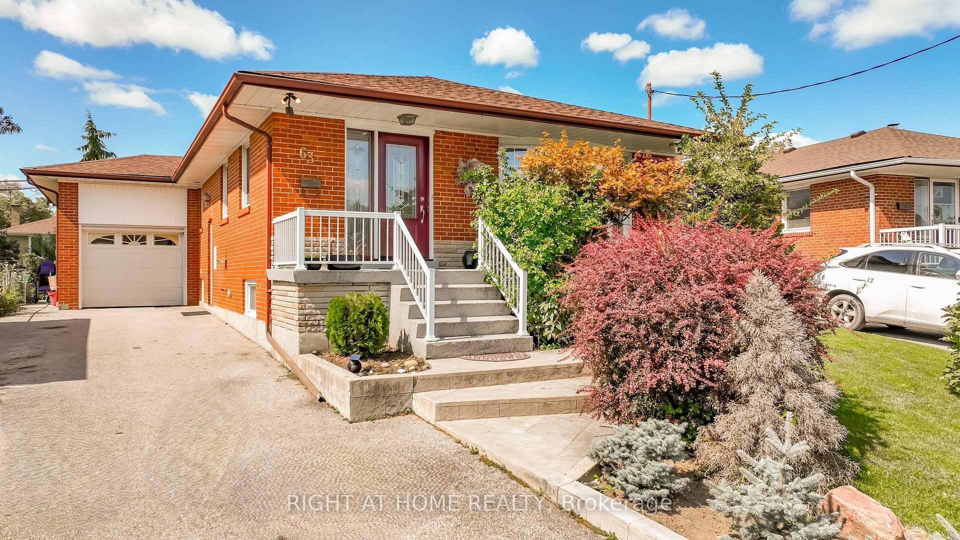 6 Bedroom 2 Kitchen 2 Washroom, Separate Entrance, Walk Out.