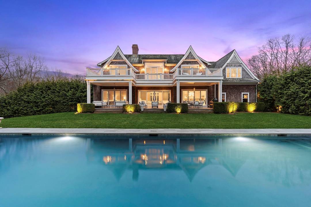 Tucked away down a winding driveway, past a gated entrance, and set on 6.