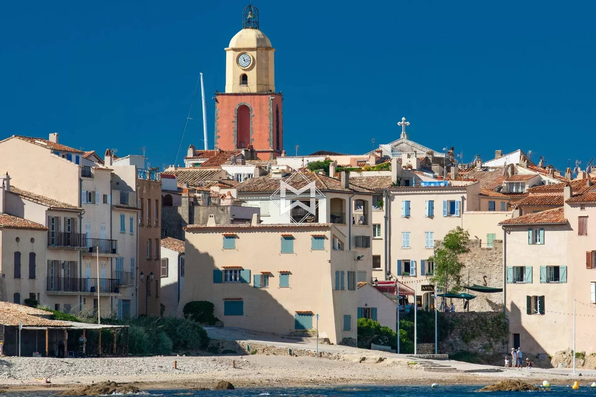 Commercial space close to La Ponche in St-Tropez