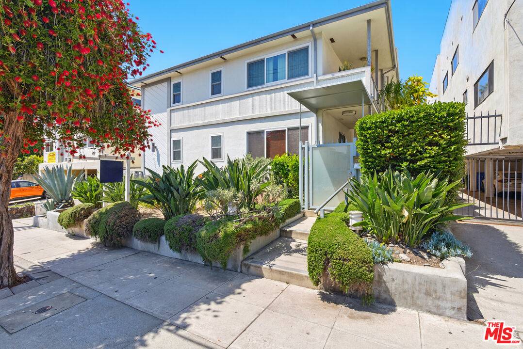 1929   Tamarind Ave 2BR Hollywood Hills East La