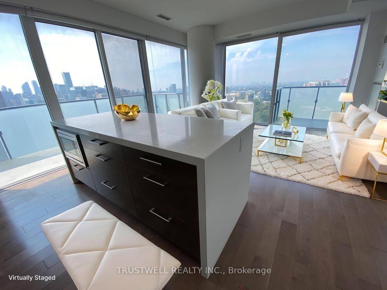 U Condos Bright Open Layout 2 Bed 2 Bath Corner Unit 892 sf 227 sf Balcony, Unobstructed South West View, Excellent Concierge and Building Amenities.