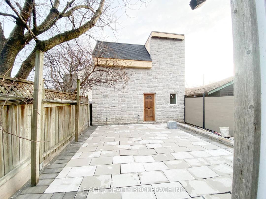 Brand new renovation laneway house 1st floor room.