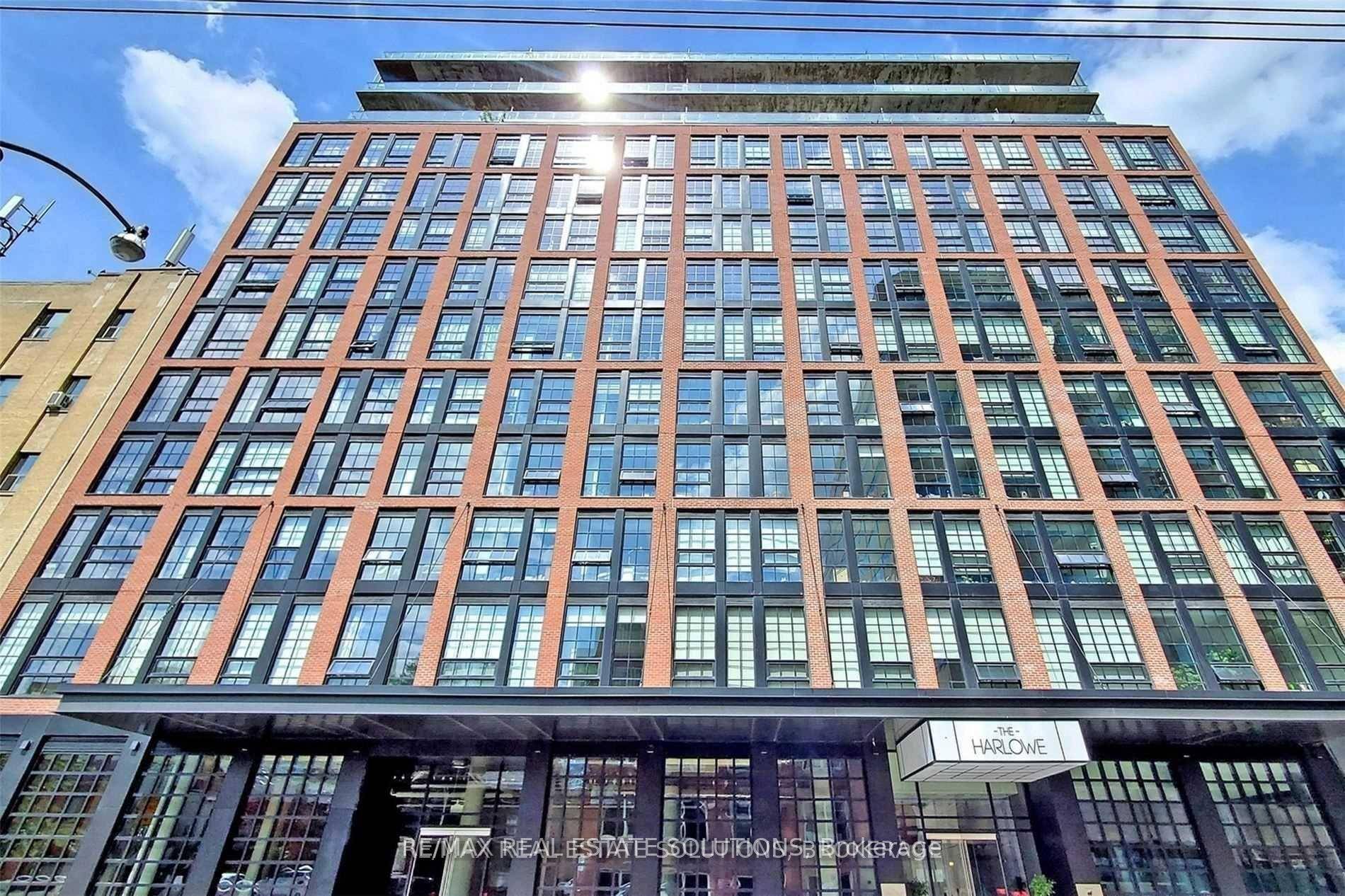 Welcome to this unique loft in the highly sought after Harlowe, one of King Wests most iconic boutique residences.