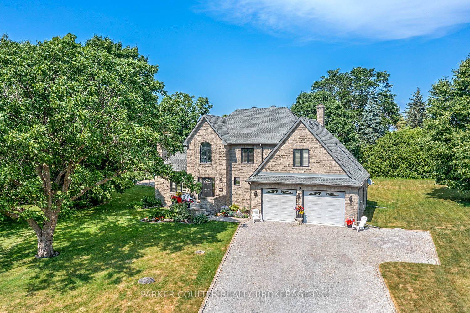 Welcome to 10 Duffys Court, a stunning 4 bed, 3 bath home in the sought after Snow Valley community.