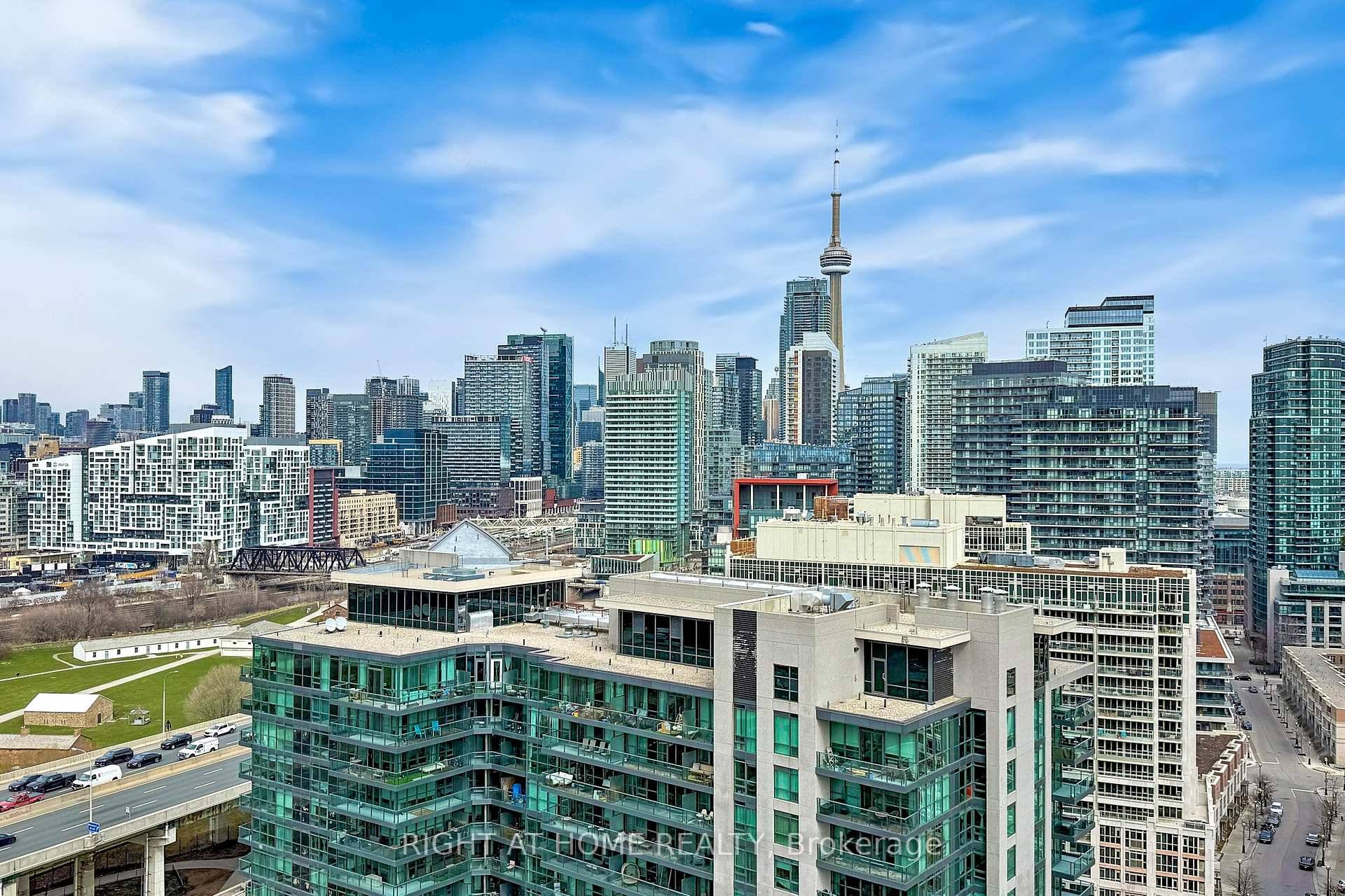 Stunning Lake amp ; City Views Spacious 1 Den 60K in Upgrades !