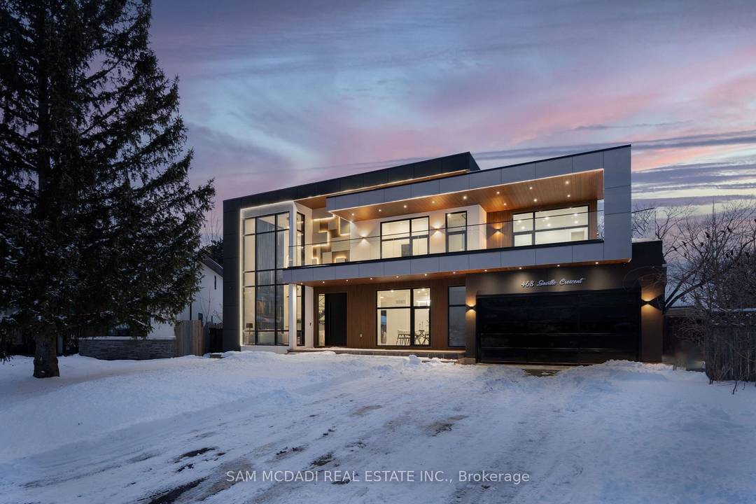 Luxury living in Bronte, Oakville A contemporary masterpiece offering 5 bedrooms, 6 bathrooms, a dog shower, and most importantly, approx 8, 800 square feet of living space with a beautifully ...