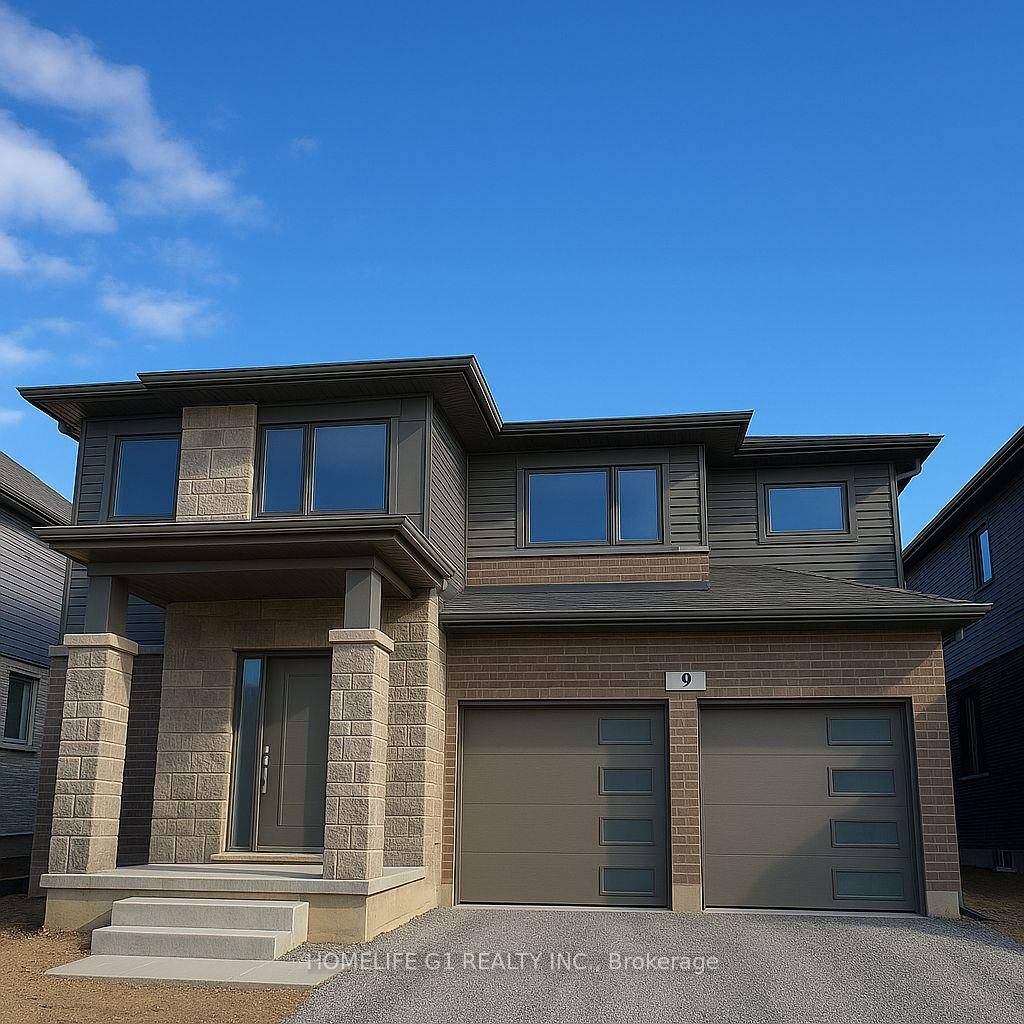 Welcome to your dream home in the heart of Fonthill !