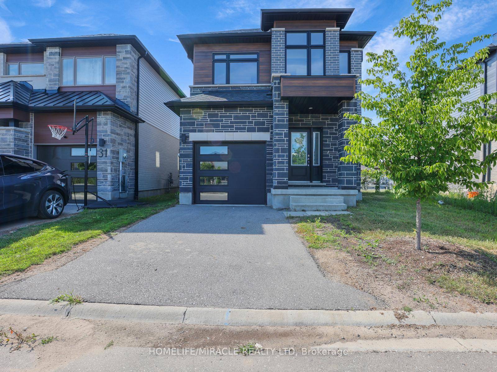 Beautiful Detached Home on Premium Lot with Walk Out Basement.