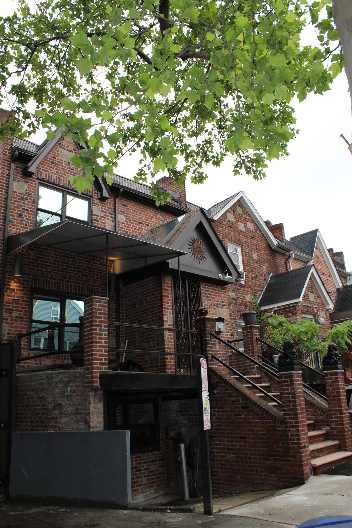 Welcome home to 1234 East 37th Street, a prime location in Brooklyn, NY.