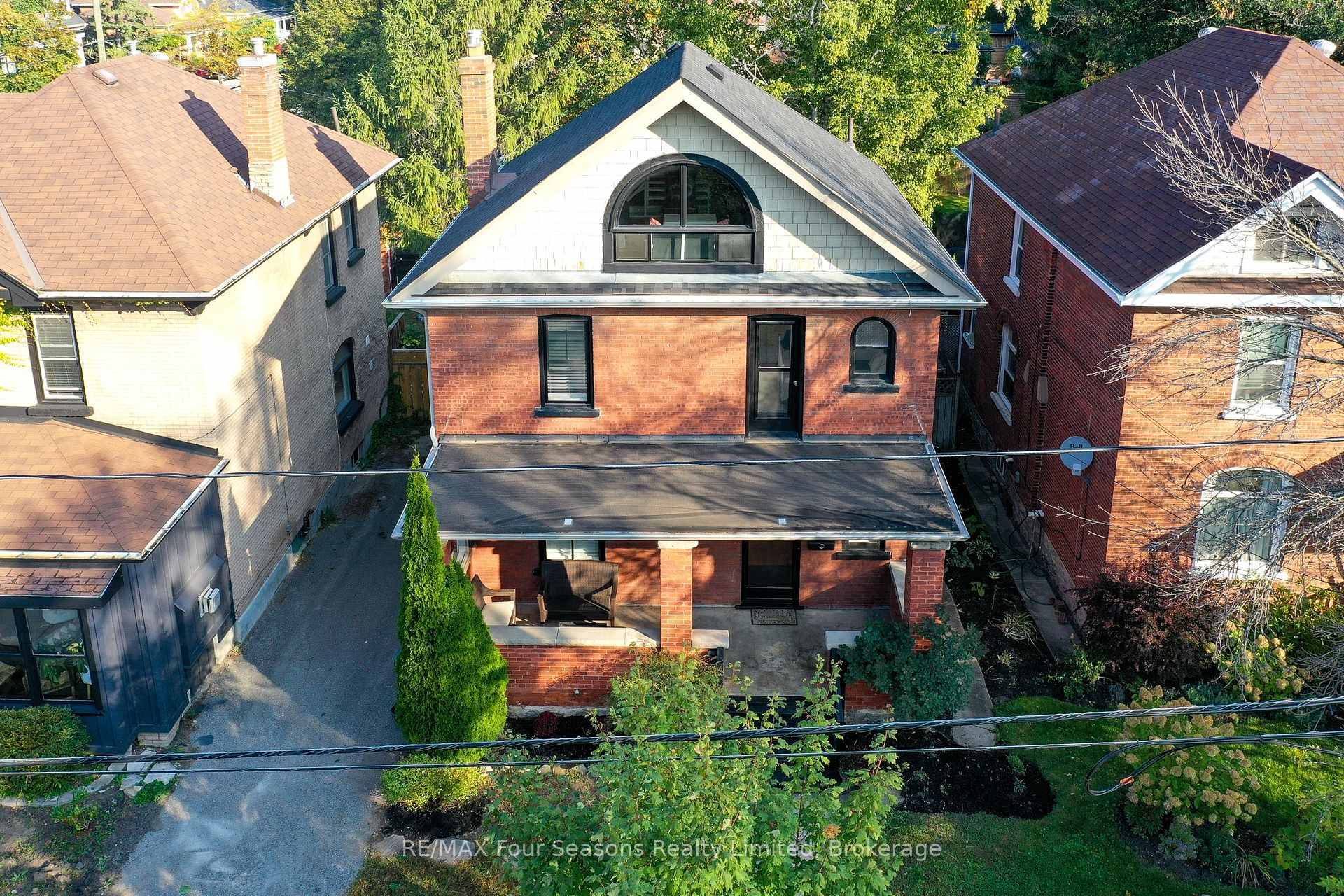 Charming Century Home in Downtown Collingwood.
