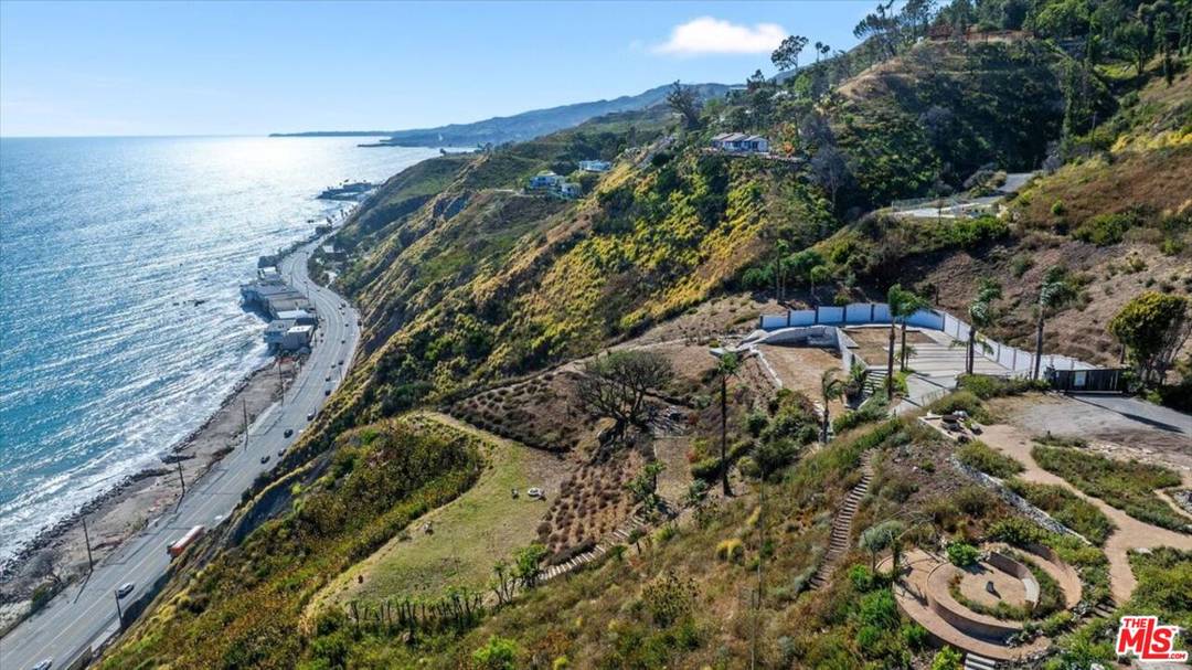 20542   Seaboard Rd Malibu La