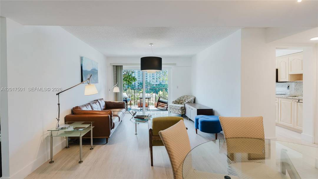 Spacious corner 2BD 2BA residence in the desirable 03 line.
