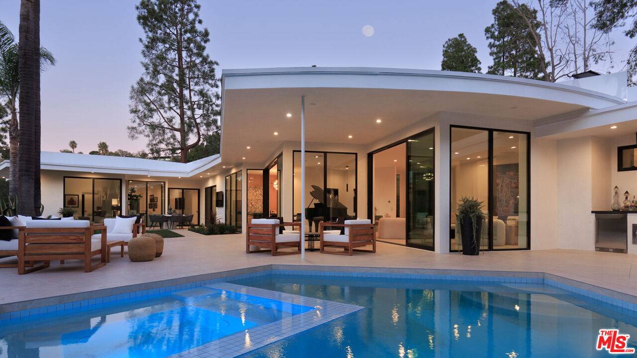 1935 Loma Vista Dr 5BR Beverly Hills Post Office | B.H.P.O. La