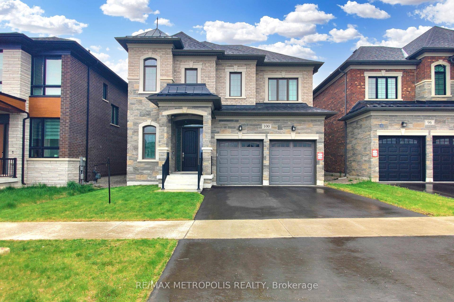 Welcome to this Beautiful Home in Prestigious Klein Estates, offering the Peace and Tranquility of the countryside while enjoying seamless connectivity to major Highways 400, 401, 407 amp ; 427 ...