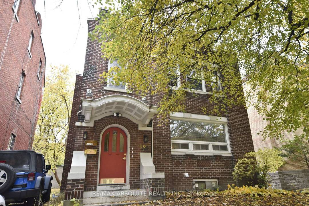 Newly renovated, air conditioned 1250 square foot, 2 bedroom apartment den in the heart of Sandy Hill.