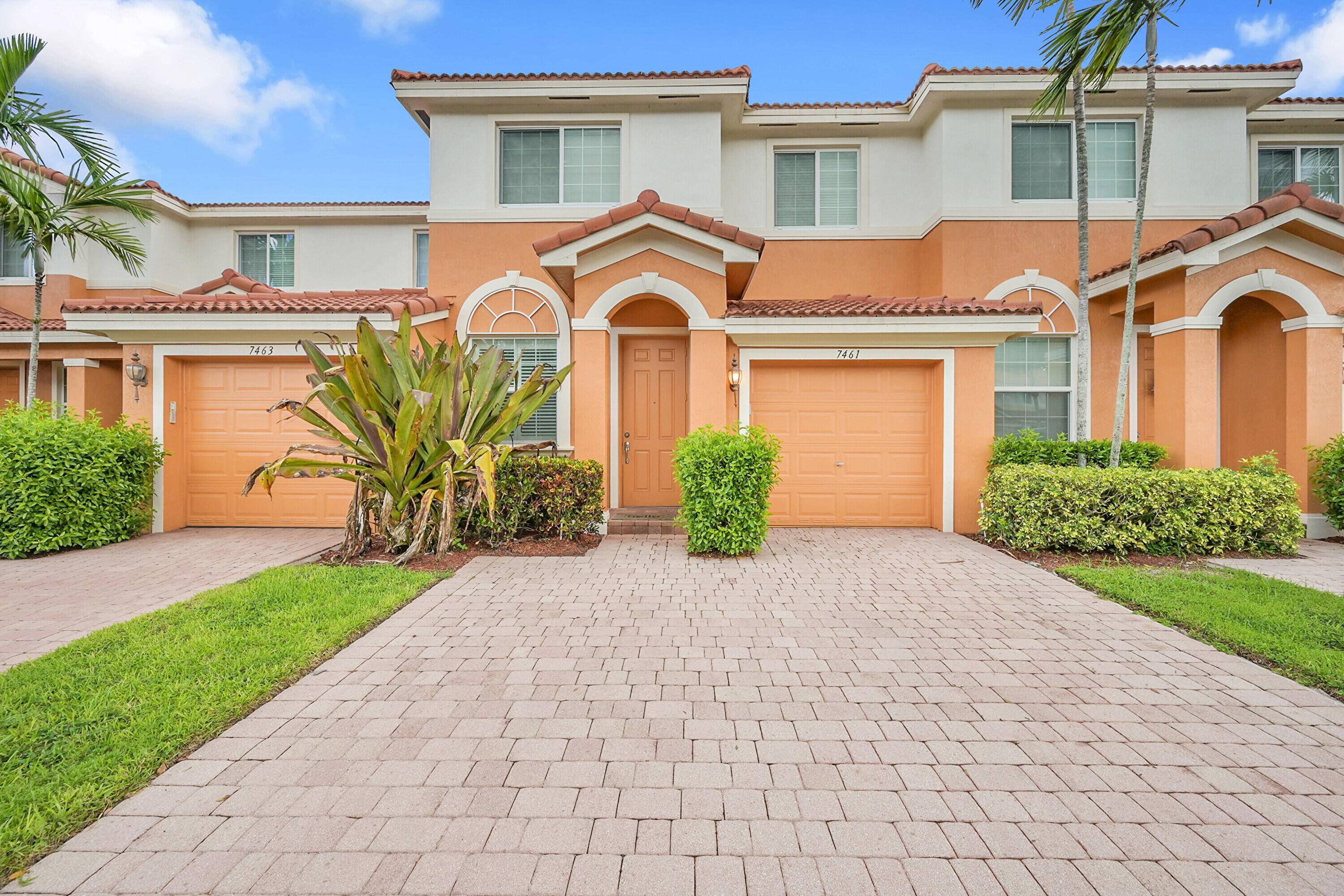 Welcome to this beautifully maintained 3 bedroom, 2.
