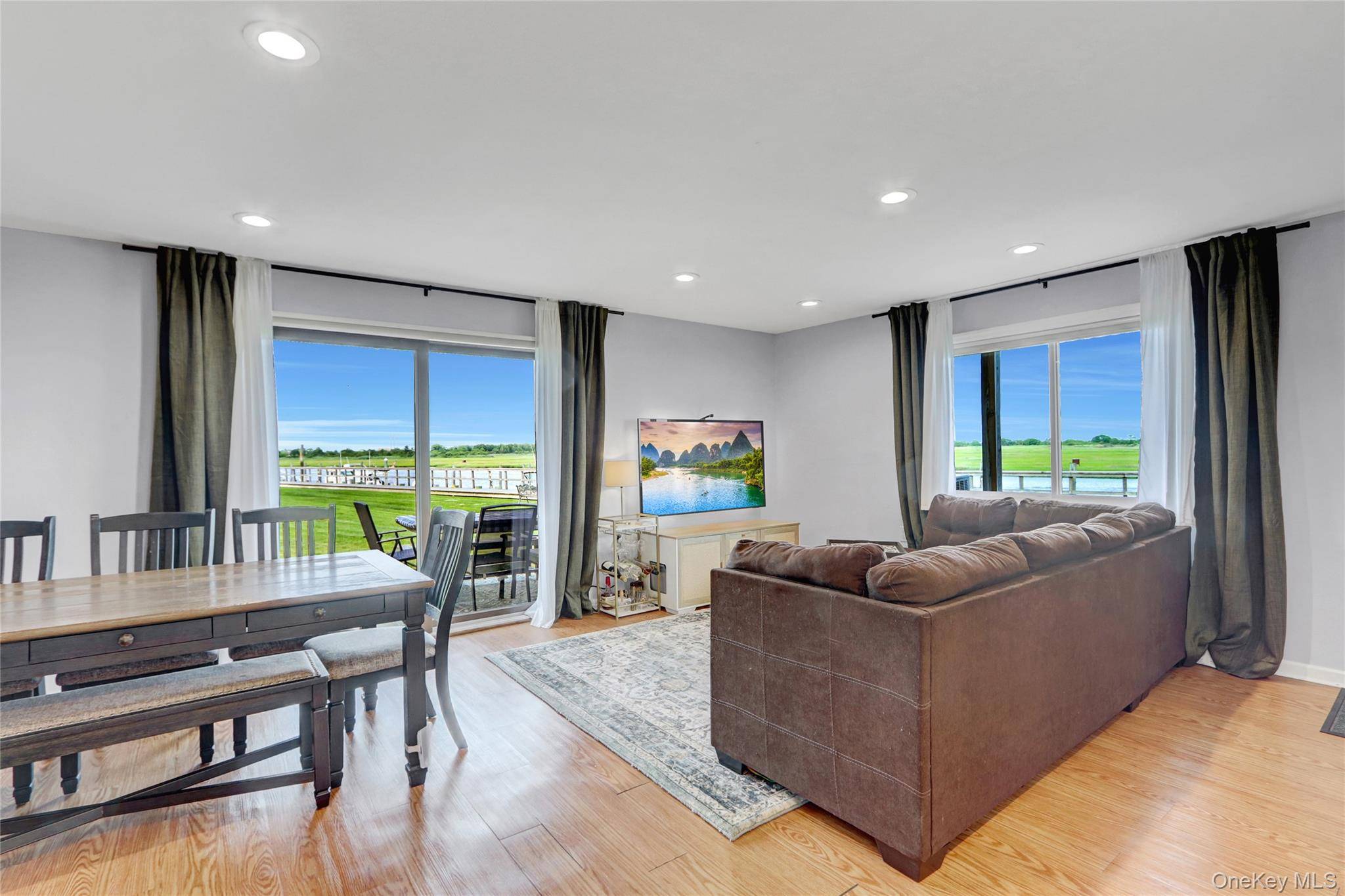Lovely Freeport Living ! Your Waterfront Home At The Desirable Anchorage Awaits.