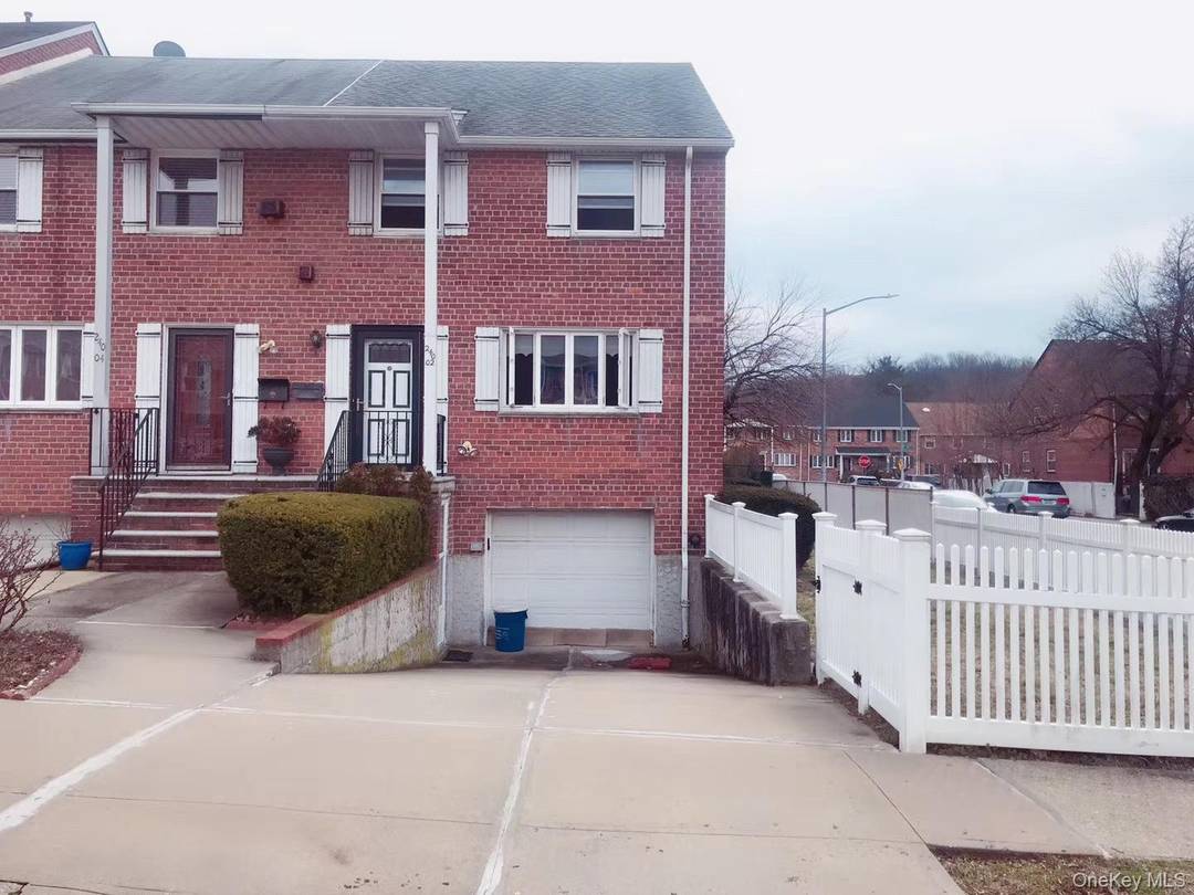 Whole house completely newly renovated, new finished basement, new 3 bath.