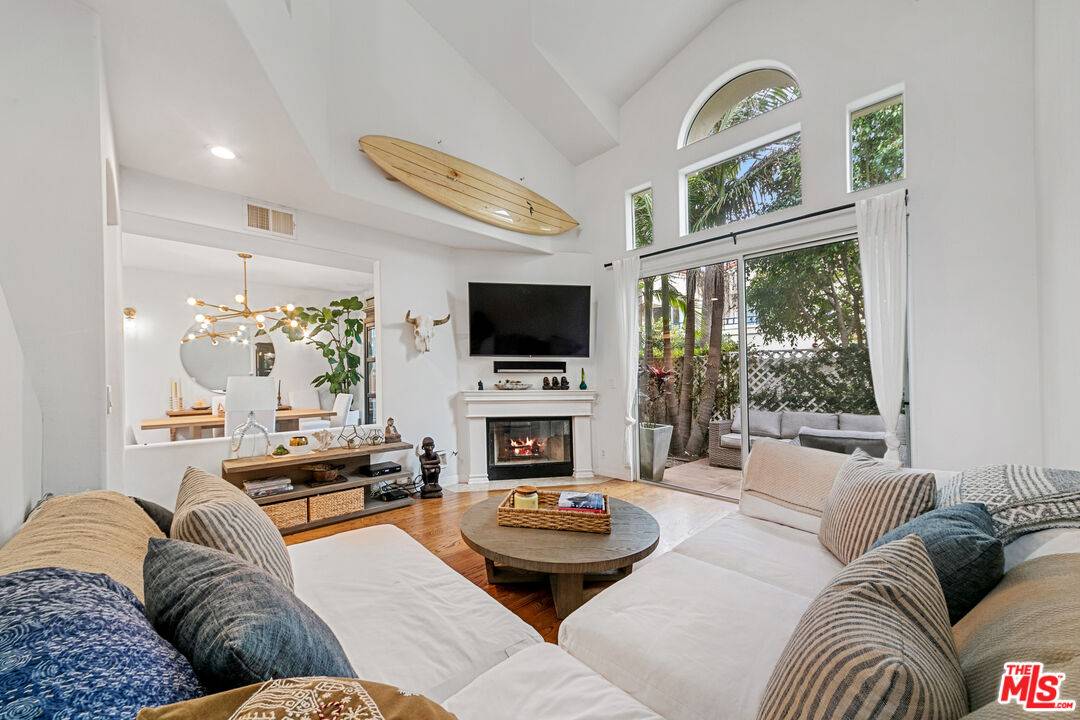 6477 Zuma View Pl 3BR Malibu La