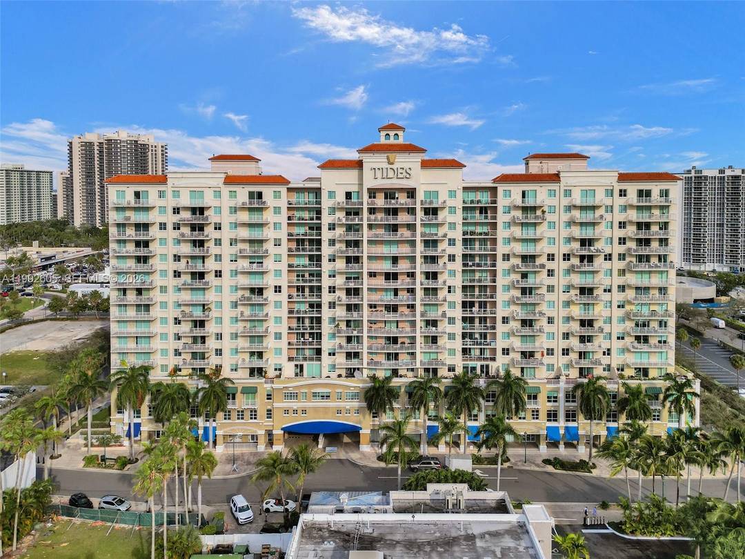 WOW ! If breathtaking views are what you're looking, look no further !