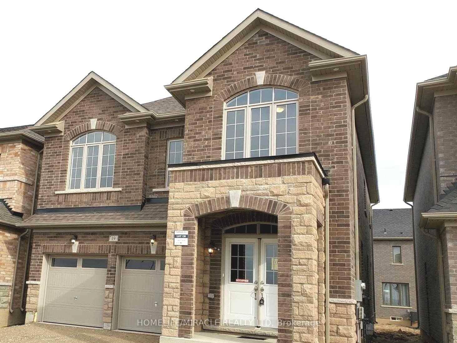 Spacious 4 Bedrooms 4 Washrms House In Desirable Brampton Location, All Bedrooms are connected to Washroom, Upgraded Kitchen With Granite Counters amp ; S S Appliances, Open Concept Family amp ...