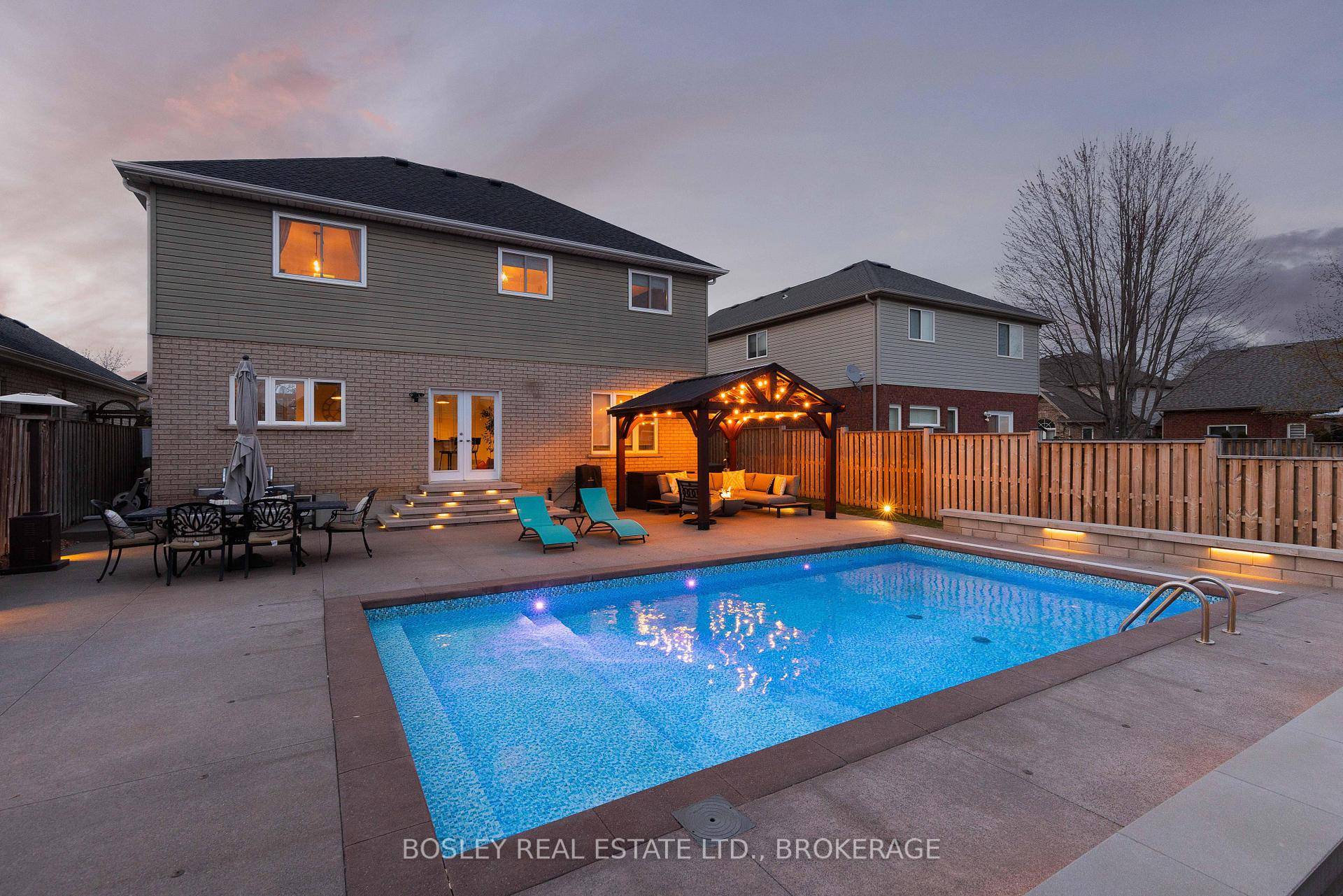 Twilight Tour OPEN HOUSE on Thursday June 12th from 6 00 8 00pm Move in, unpack, and enjoy a beautiful summer !