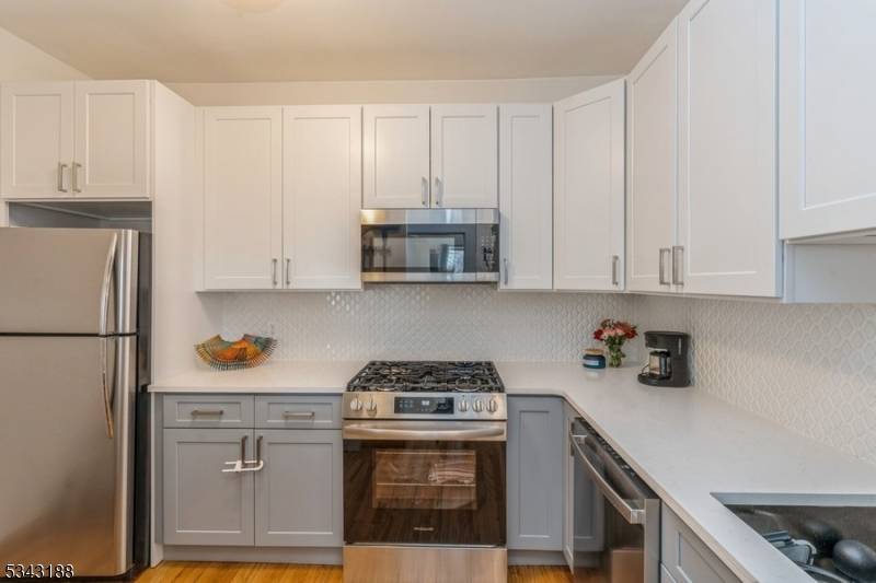 Welcome home to this beautifully updated 1 BR, 1 bath condo in a desirable elevator building within the highly sought after Hamilton Park community of Jersey City.