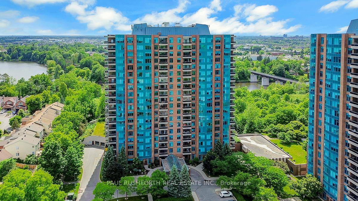 Elegant and spacious 2 bed, 2 bath suite in the sought after Riverside Gate ideal for downsizers looking for luxury, comfort, and convenience.