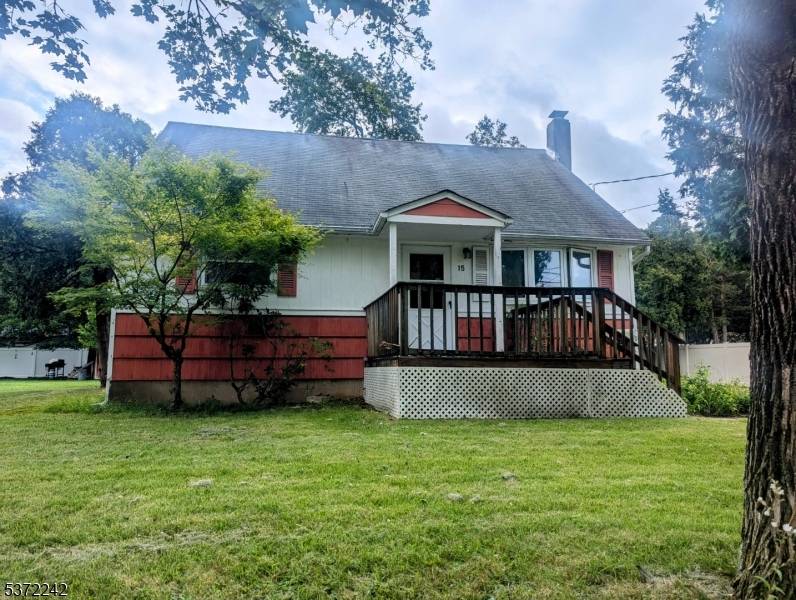 OPPORTUNITY KNOCKS ! 4BR Cape Cod in quiet neighborhood, level lot, 2nd bath potential, hardwood floors, close to Dickerson Mine Preserve nature trails, full basement, price reflects needed updating TLC, ...