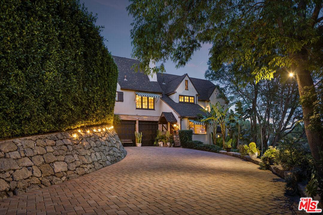 3340   Durand Dr 4BR Hollywood Hills East La