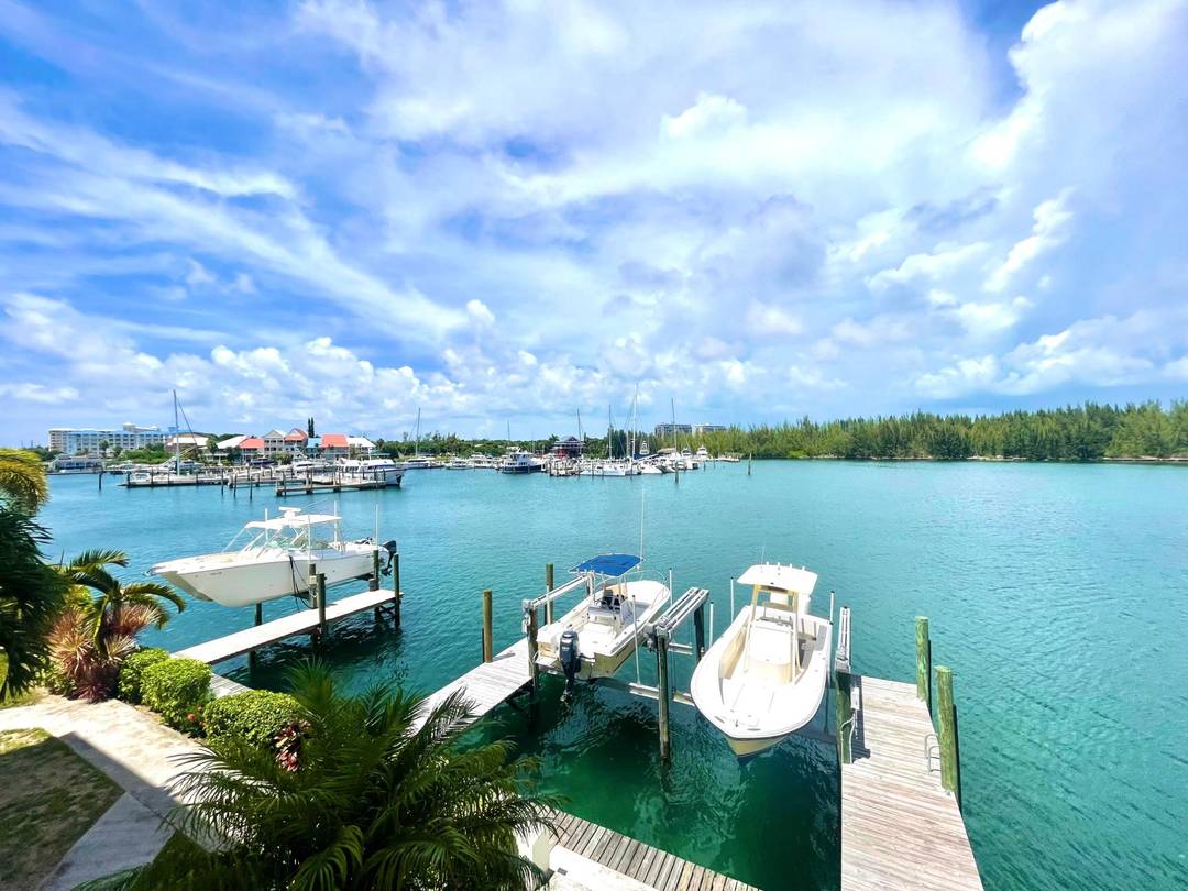 LUCAYA GARDENS CONDO Condo Grand-Bahama-Freeport