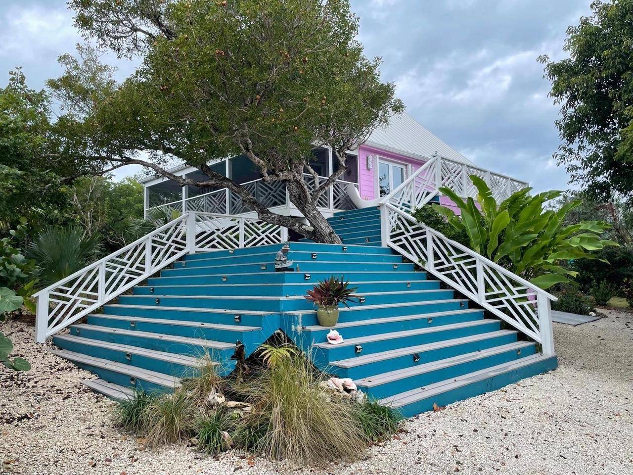SOL MIO, GREEN TURTLE CAY Single Family Home Abaco