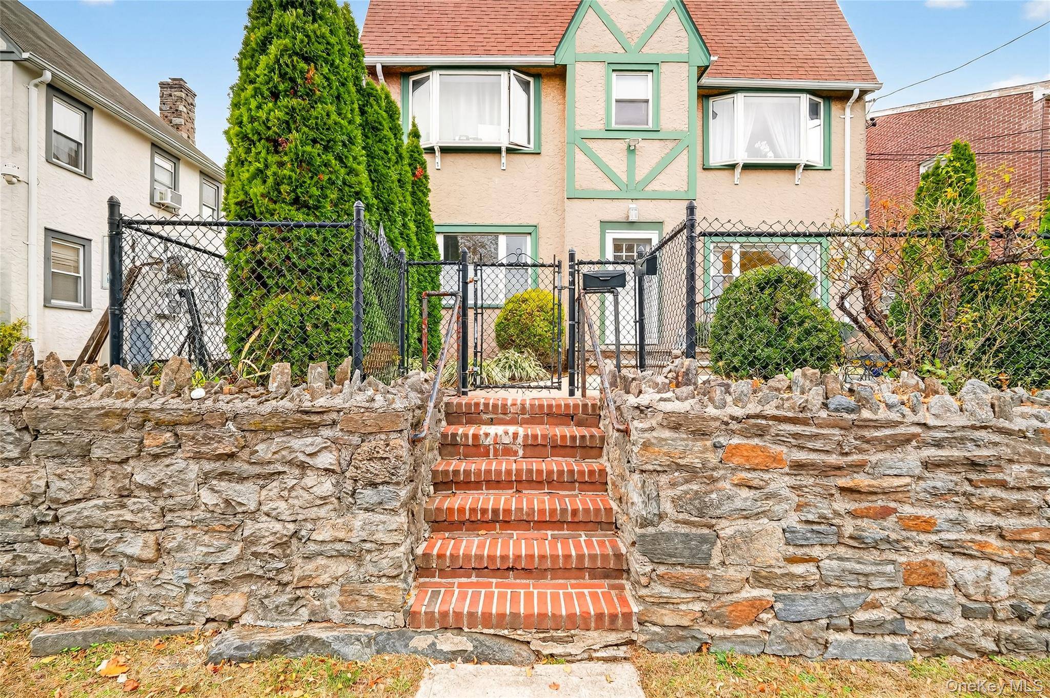 158 Park Avenue, located in the heart of Harrison, NY, is a versatile 3 family home offering an incredible opportunity for both end users and investors.