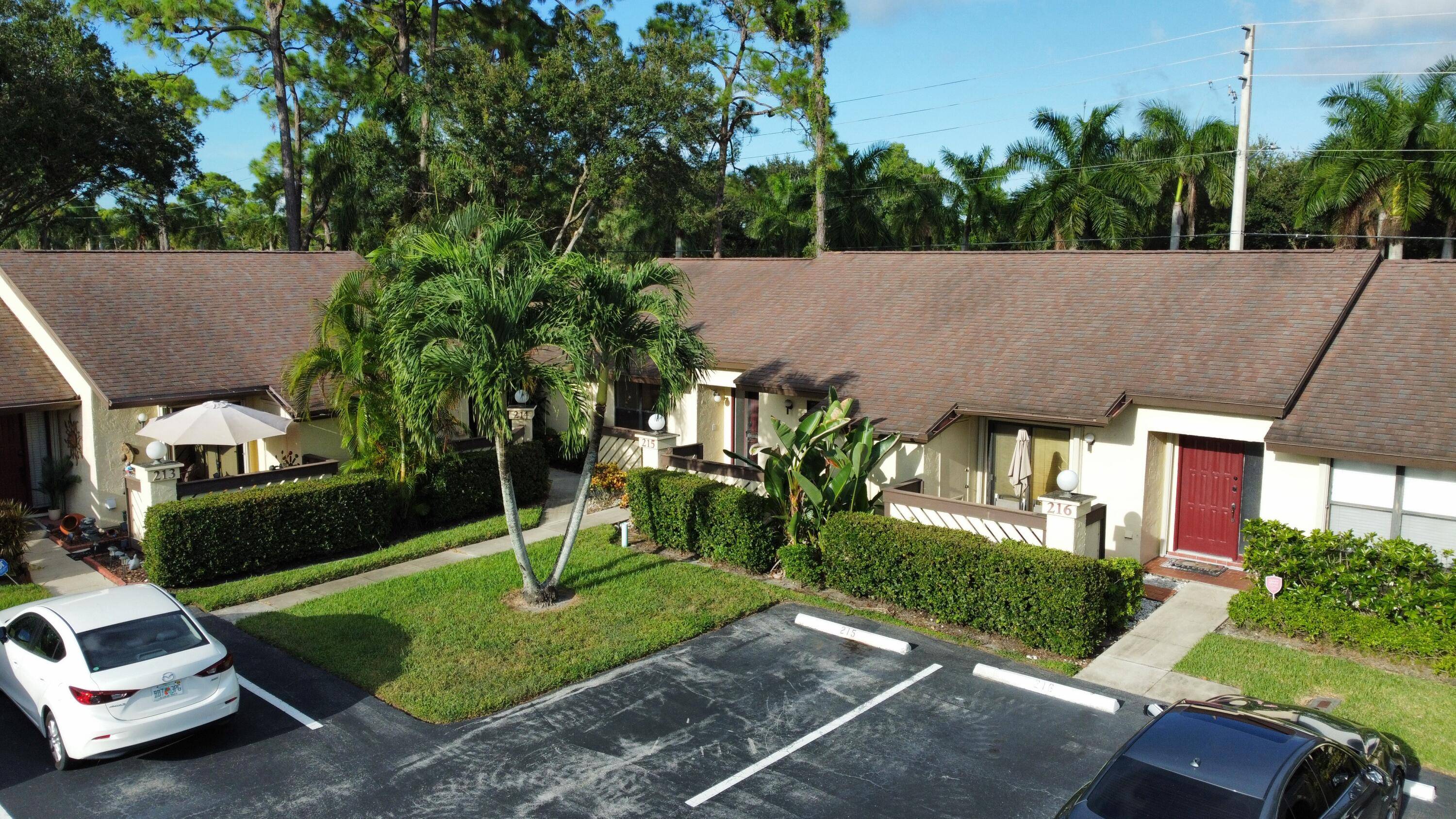 Do not miss the change to own this beautiful 2 bedroom 2 bathroom Villa in the heart of Royal Palm Beach.