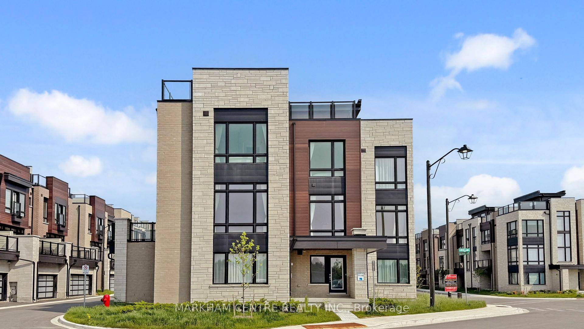 Feng Shui certified by Master Paul Ng Home on high life cycle with 4 wealth centres, good energy for health and student achievement 2 year new freehold urban townhome w ...