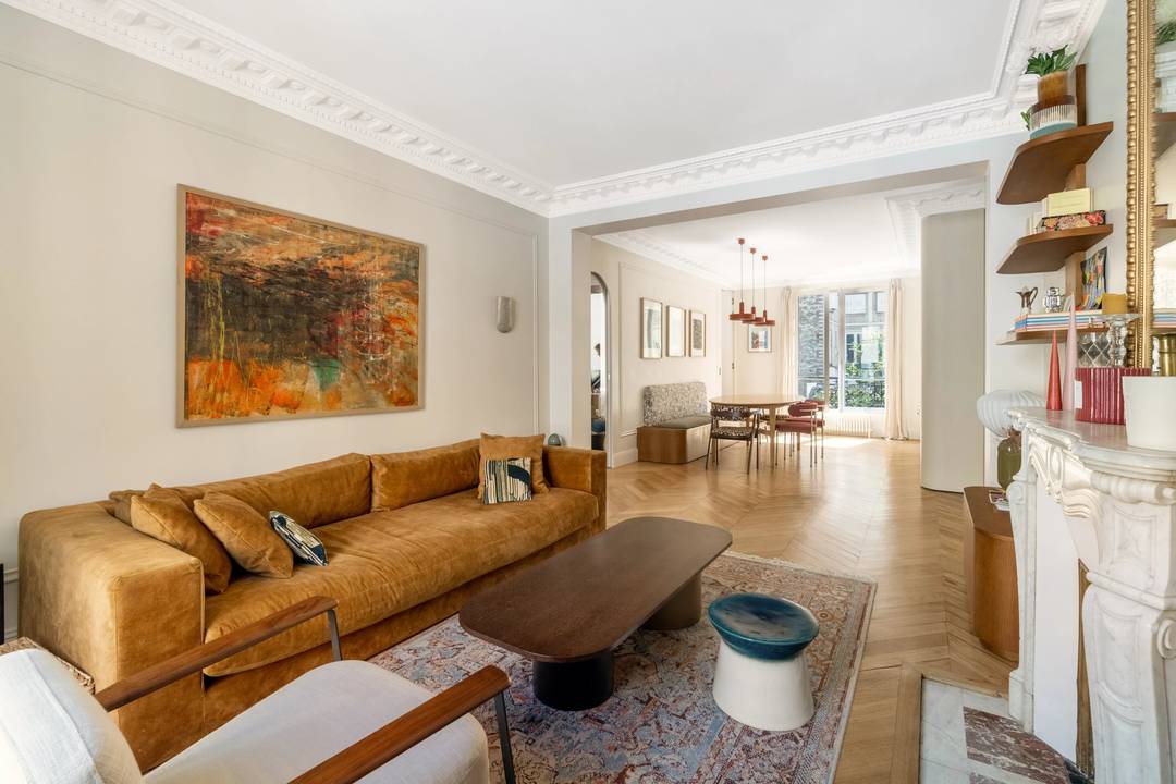 LES ABBESSES / SPLENDIDE APPARTEMENT