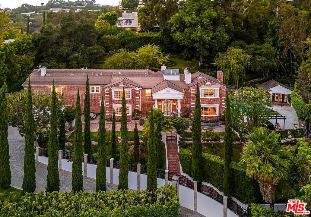 725 N Faring Rd 7BR Bel Air La