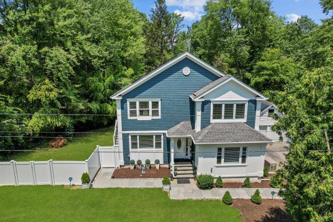 Elegant Colonial Home in New City, NY A Refined Retreat with Modern Appeal Situated in one of Rockland County s most sought after communities, this distinguished colonial residence offers an ...