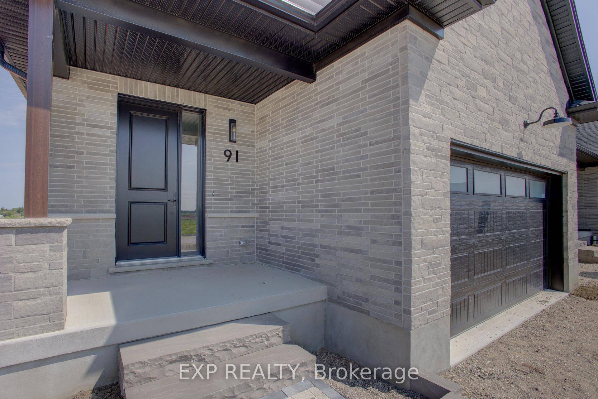 Downsize without compromise with this gorgeous end unit townhome by Duimering Homes.