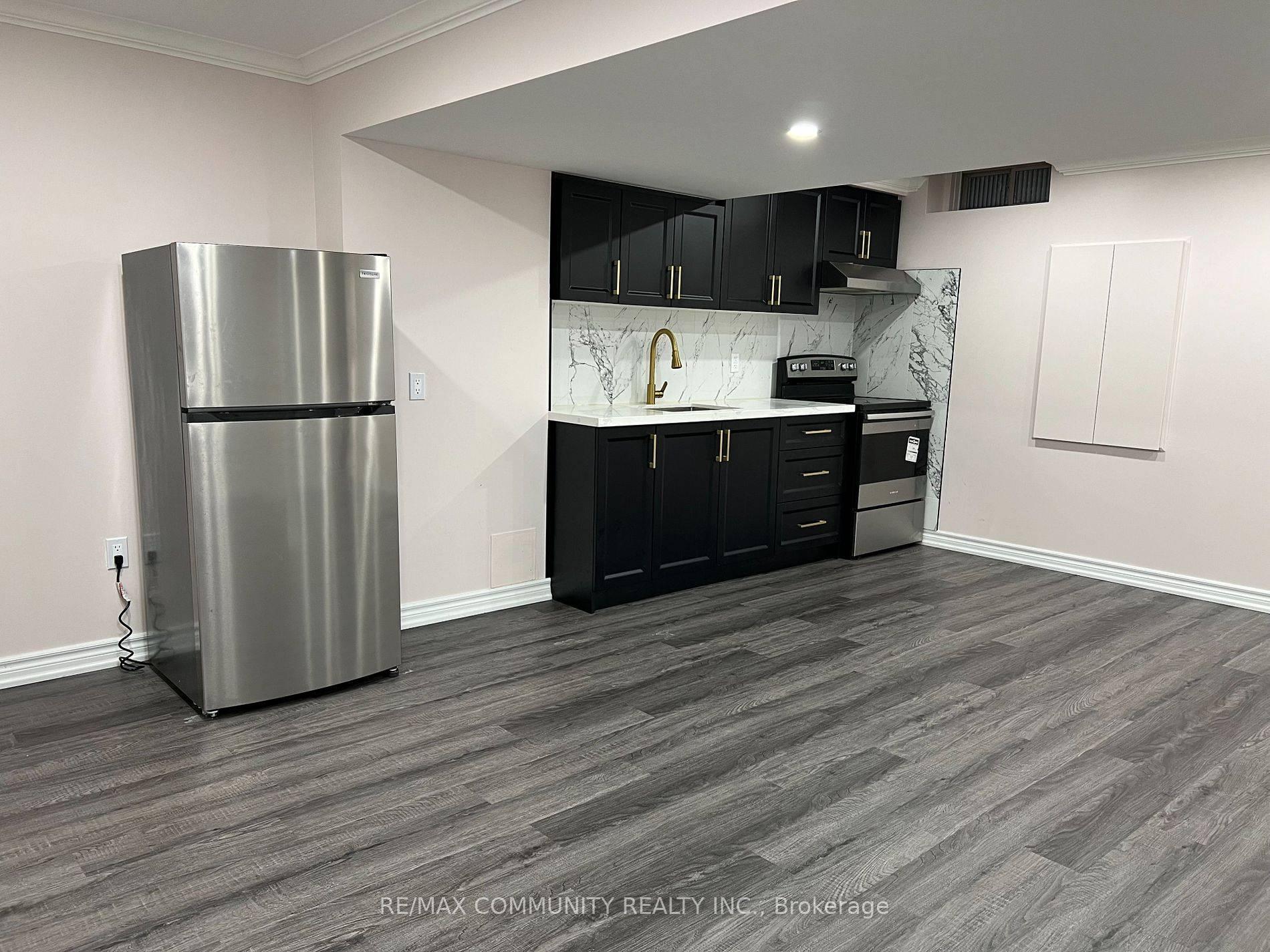 Newly Built Coughlan Homes Luxurious Basement Apartment With 1 Bedroom Den And 1 Bathroom.