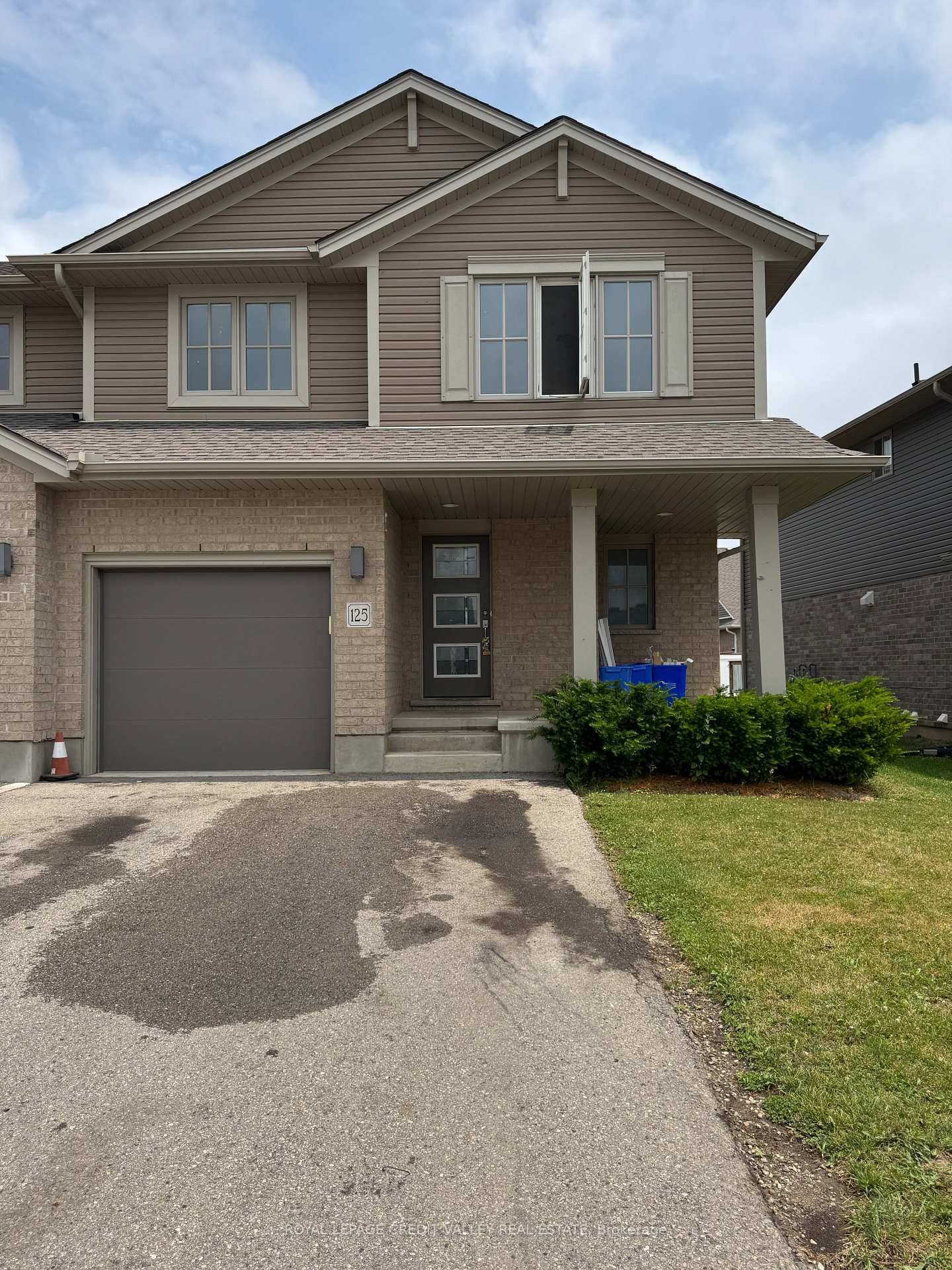 Spacious 4 bedroom, 3. 5 bathroom townhouse in a quiet, family friendly community.
