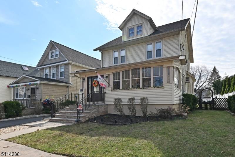 Welcome to 99 Christie Street in Ridgefield Park, NJ !