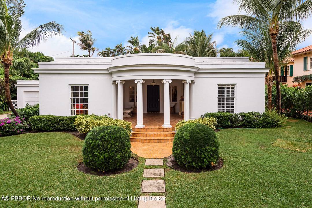 Located on one of Palm Beach's highly coveted ''Sea Streets, '' this charming one story 4 bedroom, 4 bath residence offers the perfect in town lifestyle just steps from the ...