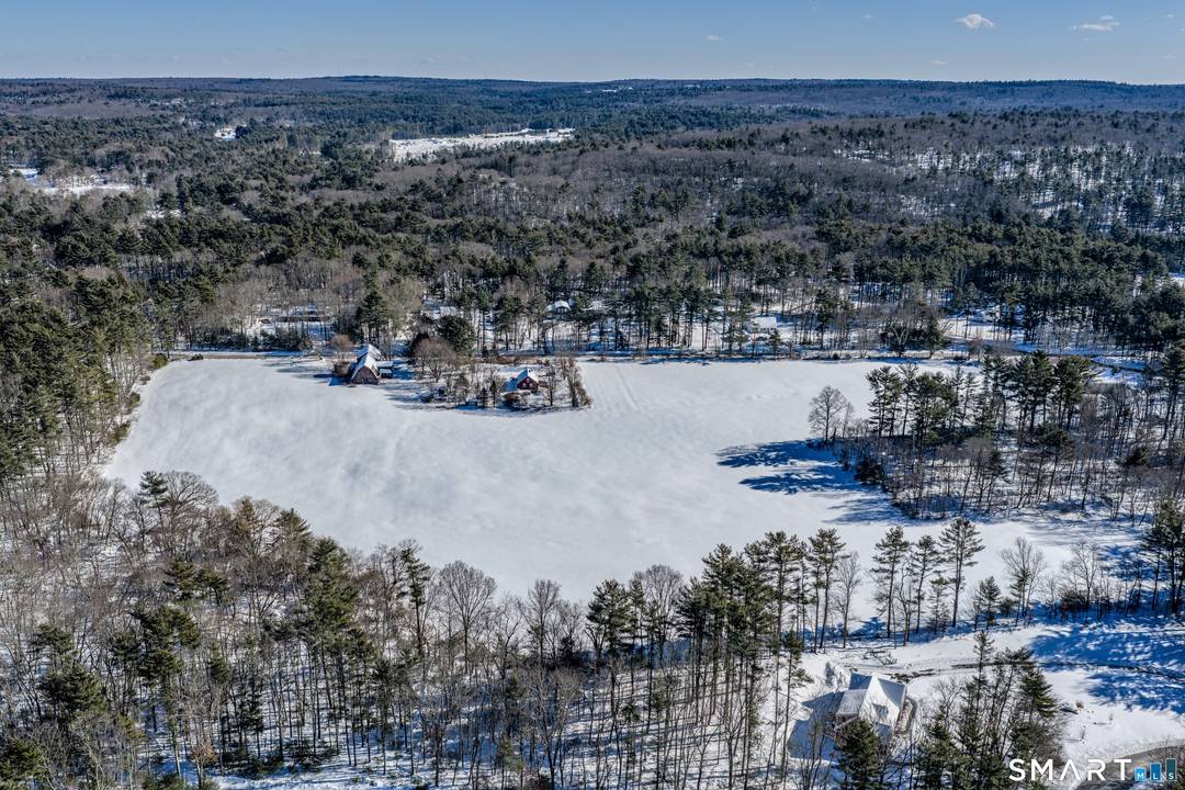 Established in 1767, this remarkable property tells a centuries old story of care, continuity, and quiet beauty.