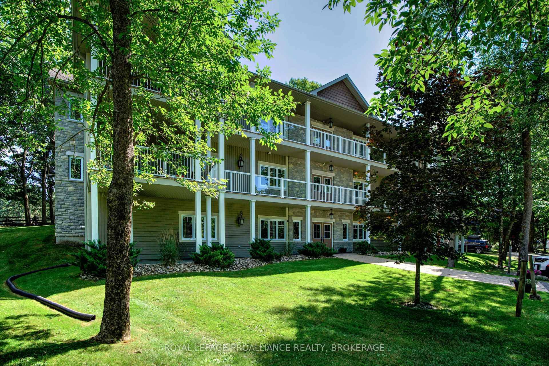 Welcome to Wolfe Springs Resort !