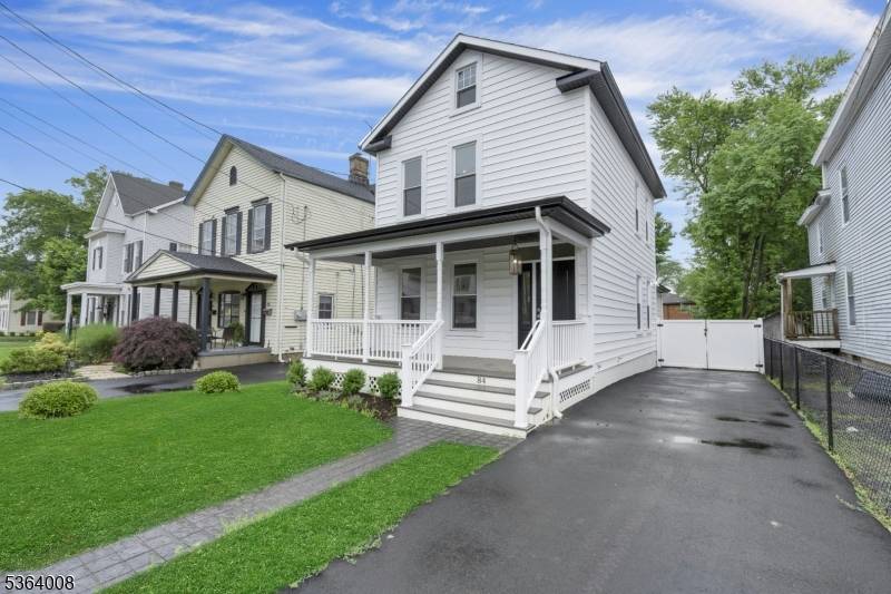 Seller Financing Available Welcome to 84 Grove Street.