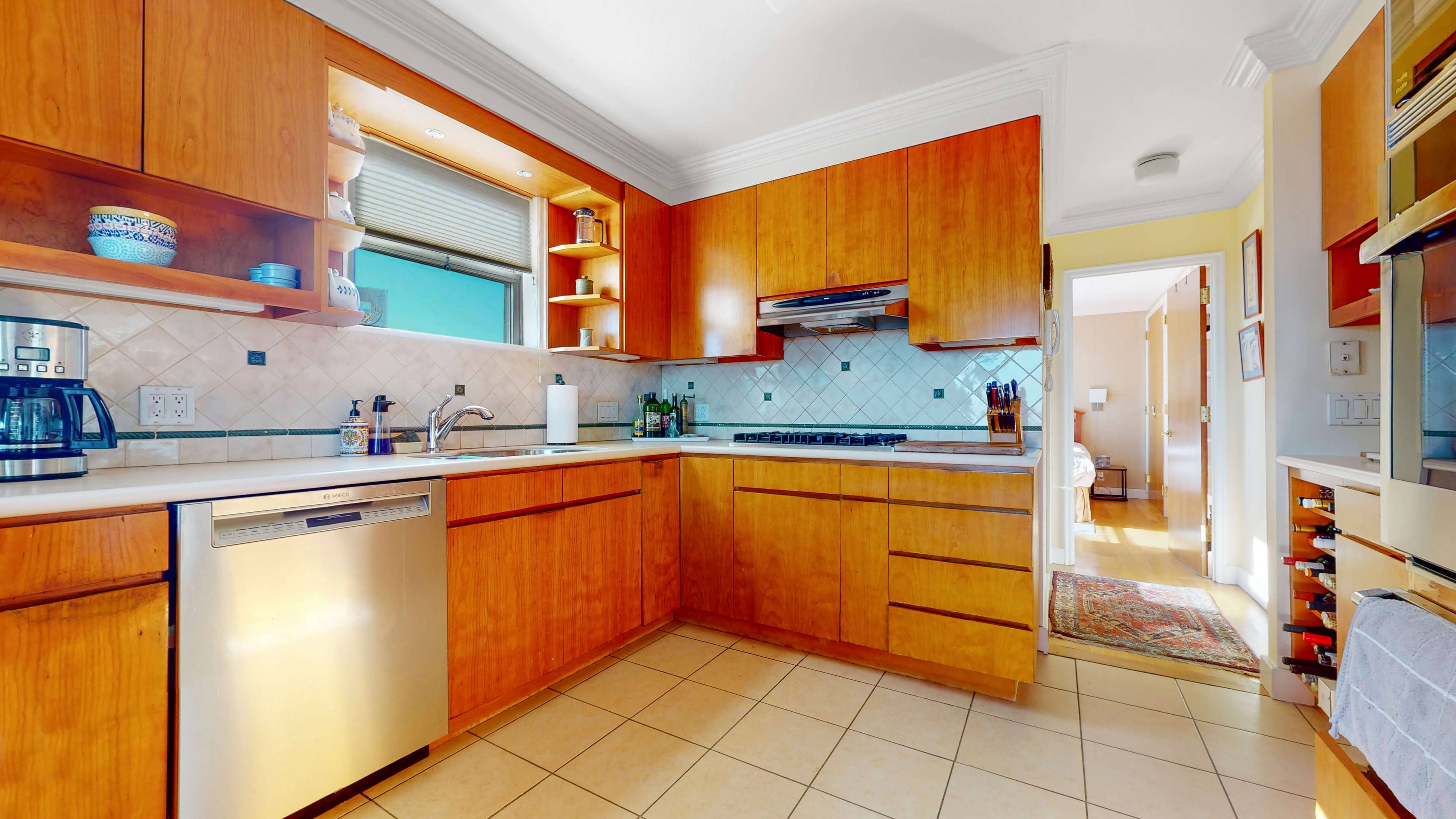 4BD 3BA with a MASSIVE Floorplan and Stunning River Views !