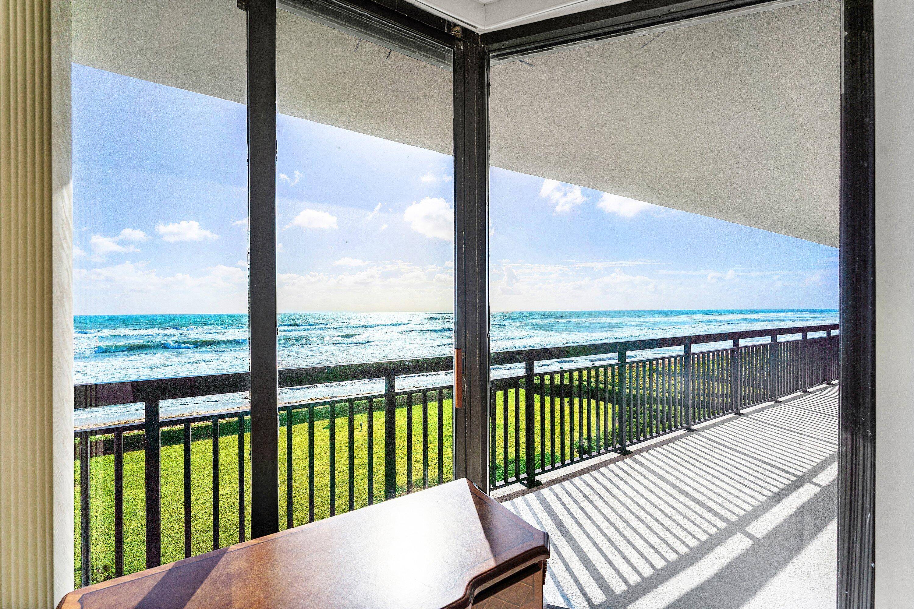 If you are looking for a Spectacular Oceanview and large terrace, this is it !