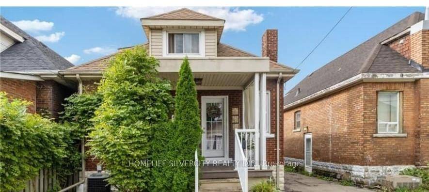 Charming 3 Bedrooms 2 Full washrooms detached home with outdoor entertaining space.