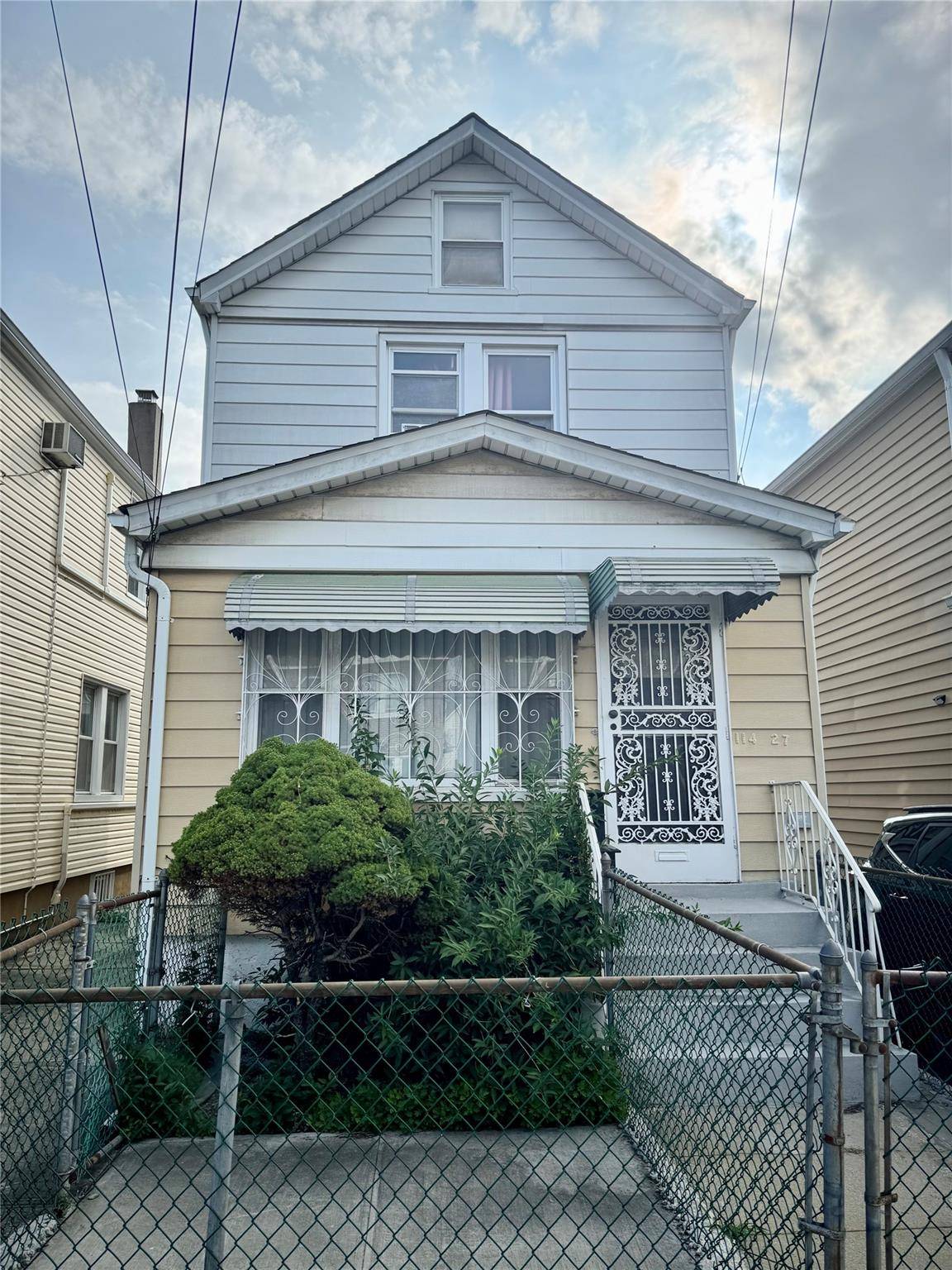A rare opportunity can be found in the heart of south ozone park.